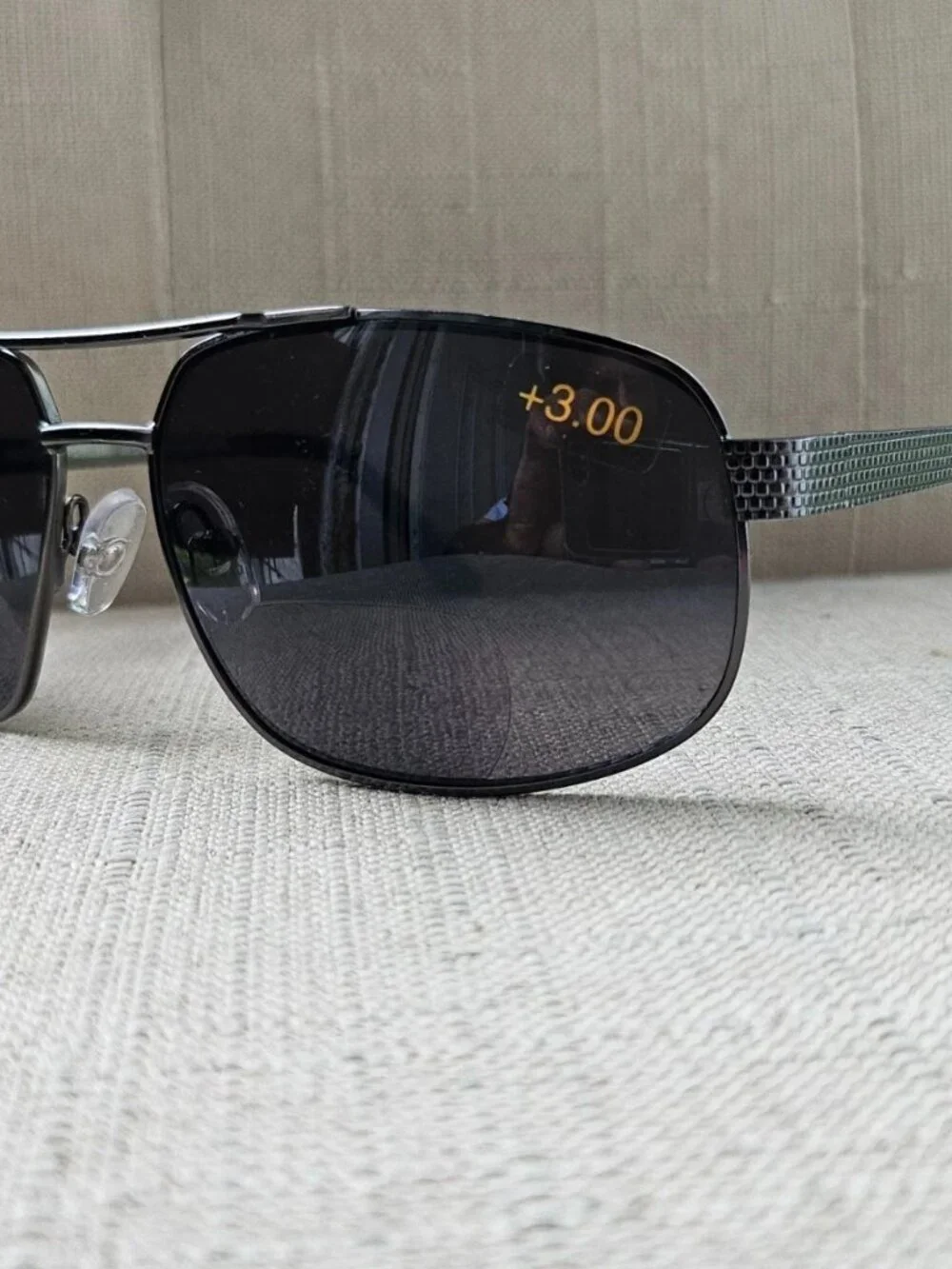 Design Optics by Foster Grant Men Reading Sunglasses Black Tone Metal Frame +3.0